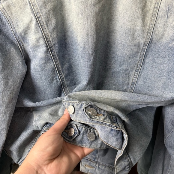 Time and Tru Long Sleeve Jean Jacket - Picture 9 of 9